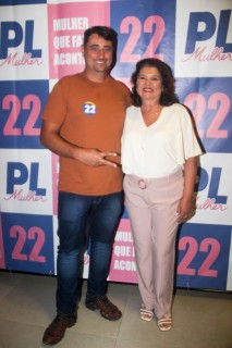 
<a style='margin-left: 5px;' class='btn btn-xs btn-social btn-facebook' href='https://www.facebook.com/sharer/sharer.php?u=https://galeramix.s01.web.getmuller.com.br/imagem/a157/800-800-90/conteudo/site_galerias/157/pl-mulher-tijucas-118.jpg' rel='popup' data-width='500' data-height='400'><i class='fa fa-facebook'></i>Compartilhar <span class='hidden-xs'>no Facebook</span>
</a> 
<a class='btn btn-default btn-xs' target='_blank' href='imagem/a157/800-800-90/conteudo/site_galerias/157/pl-mulher-tijucas-118.jpg'>
<span class='glyphicon glyphicon-cloud-download'></span> Salvar
</a>
