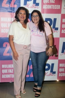 
<a style='margin-left: 5px;' class='btn btn-xs btn-social btn-facebook' href='https://www.facebook.com/sharer/sharer.php?u=https://galeramix.s01.web.getmuller.com.br/imagem/a157/800-800-90/conteudo/site_galerias/157/pl-mulher-tijucas-125.jpg' rel='popup' data-width='500' data-height='400'><i class='fa fa-facebook'></i>Compartilhar <span class='hidden-xs'>no Facebook</span>
</a> 
<a class='btn btn-default btn-xs' target='_blank' href='imagem/a157/800-800-90/conteudo/site_galerias/157/pl-mulher-tijucas-125.jpg'>
<span class='glyphicon glyphicon-cloud-download'></span> Salvar
</a>
