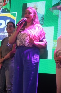 
<a style='margin-left: 5px;' class='btn btn-xs btn-social btn-facebook' href='https://www.facebook.com/sharer/sharer.php?u=https://galeramix.s01.web.getmuller.com.br/imagem/a157/800-800-90/conteudo/site_galerias/157/pl-mulher-tijucas-149.jpg' rel='popup' data-width='500' data-height='400'><i class='fa fa-facebook'></i>Compartilhar <span class='hidden-xs'>no Facebook</span>
</a> 
<a class='btn btn-default btn-xs' target='_blank' href='imagem/a157/800-800-90/conteudo/site_galerias/157/pl-mulher-tijucas-149.jpg'>
<span class='glyphicon glyphicon-cloud-download'></span> Salvar
</a>
