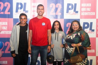 
<a style='margin-left: 5px;' class='btn btn-xs btn-social btn-facebook' href='https://www.facebook.com/sharer/sharer.php?u=https://galeramix.s01.web.getmuller.com.br/imagem/a157/800-800-90/conteudo/site_galerias/157/pl-mulher-tijucas-19.jpg' rel='popup' data-width='500' data-height='400'><i class='fa fa-facebook'></i>Compartilhar <span class='hidden-xs'>no Facebook</span>
</a> 
<a class='btn btn-default btn-xs' target='_blank' href='imagem/a157/800-800-90/conteudo/site_galerias/157/pl-mulher-tijucas-19.jpg'>
<span class='glyphicon glyphicon-cloud-download'></span> Salvar
</a>
