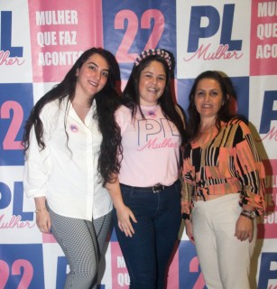 
<a style='margin-left: 5px;' class='btn btn-xs btn-social btn-facebook' href='https://www.facebook.com/sharer/sharer.php?u=https://galeramix.s01.web.getmuller.com.br/imagem/a157/800-800-90/conteudo/site_galerias/157/pl-mulher-tijucas-32.jpg' rel='popup' data-width='500' data-height='400'><i class='fa fa-facebook'></i>Compartilhar <span class='hidden-xs'>no Facebook</span>
</a> 
<a class='btn btn-default btn-xs' target='_blank' href='imagem/a157/800-800-90/conteudo/site_galerias/157/pl-mulher-tijucas-32.jpg'>
<span class='glyphicon glyphicon-cloud-download'></span> Salvar
</a>
