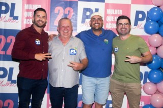 
<a style='margin-left: 5px;' class='btn btn-xs btn-social btn-facebook' href='https://www.facebook.com/sharer/sharer.php?u=https://galeramix.s01.web.getmuller.com.br/imagem/a157/800-800-90/conteudo/site_galerias/157/pl-mulher-tijucas-54.jpg' rel='popup' data-width='500' data-height='400'><i class='fa fa-facebook'></i>Compartilhar <span class='hidden-xs'>no Facebook</span>
</a> 
<a class='btn btn-default btn-xs' target='_blank' href='imagem/a157/800-800-90/conteudo/site_galerias/157/pl-mulher-tijucas-54.jpg'>
<span class='glyphicon glyphicon-cloud-download'></span> Salvar
</a>
