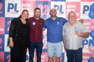 
<a style='margin-left: 5px;' class='btn btn-xs btn-social btn-facebook' href='https://www.facebook.com/sharer/sharer.php?u=https://galeramix.s01.web.getmuller.com.br/imagem/a157/800-800-90/conteudo/site_galerias/157/pl-mulher-tijucas-55.jpg' rel='popup' data-width='500' data-height='400'><i class='fa fa-facebook'></i>Compartilhar <span class='hidden-xs'>no Facebook</span>
</a> 
<a class='btn btn-default btn-xs' target='_blank' href='imagem/a157/800-800-90/conteudo/site_galerias/157/pl-mulher-tijucas-55.jpg'>
<span class='glyphicon glyphicon-cloud-download'></span> Salvar
</a>
