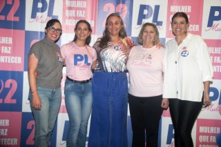 
<a style='margin-left: 5px;' class='btn btn-xs btn-social btn-facebook' href='https://www.facebook.com/sharer/sharer.php?u=https://galeramix.s01.web.getmuller.com.br/imagem/a157/800-800-90/conteudo/site_galerias/157/pl-mulher-tijucas-6.jpg' rel='popup' data-width='500' data-height='400'><i class='fa fa-facebook'></i>Compartilhar <span class='hidden-xs'>no Facebook</span>
</a> 
<a class='btn btn-default btn-xs' target='_blank' href='imagem/a157/800-800-90/conteudo/site_galerias/157/pl-mulher-tijucas-6.jpg'>
<span class='glyphicon glyphicon-cloud-download'></span> Salvar
</a>
