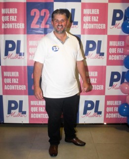 
<a style='margin-left: 5px;' class='btn btn-xs btn-social btn-facebook' href='https://www.facebook.com/sharer/sharer.php?u=https://galeramix.s01.web.getmuller.com.br/imagem/a157/800-800-90/conteudo/site_galerias/157/pl-mulher-tijucas-64.jpg' rel='popup' data-width='500' data-height='400'><i class='fa fa-facebook'></i>Compartilhar <span class='hidden-xs'>no Facebook</span>
</a> 
<a class='btn btn-default btn-xs' target='_blank' href='imagem/a157/800-800-90/conteudo/site_galerias/157/pl-mulher-tijucas-64.jpg'>
<span class='glyphicon glyphicon-cloud-download'></span> Salvar
</a>
