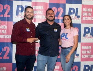 
<a style='margin-left: 5px;' class='btn btn-xs btn-social btn-facebook' href='https://www.facebook.com/sharer/sharer.php?u=https://galeramix.s01.web.getmuller.com.br/imagem/a157/800-800-90/conteudo/site_galerias/157/pl-mulher-tijucas-77.jpg' rel='popup' data-width='500' data-height='400'><i class='fa fa-facebook'></i>Compartilhar <span class='hidden-xs'>no Facebook</span>
</a> 
<a class='btn btn-default btn-xs' target='_blank' href='imagem/a157/800-800-90/conteudo/site_galerias/157/pl-mulher-tijucas-77.jpg'>
<span class='glyphicon glyphicon-cloud-download'></span> Salvar
</a>
