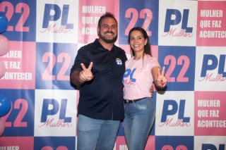 
<a style='margin-left: 5px;' class='btn btn-xs btn-social btn-facebook' href='https://www.facebook.com/sharer/sharer.php?u=https://galeramix.s01.web.getmuller.com.br/imagem/a157/800-800-90/conteudo/site_galerias/157/pl-mulher-tijucas-80.jpg' rel='popup' data-width='500' data-height='400'><i class='fa fa-facebook'></i>Compartilhar <span class='hidden-xs'>no Facebook</span>
</a> 
<a class='btn btn-default btn-xs' target='_blank' href='imagem/a157/800-800-90/conteudo/site_galerias/157/pl-mulher-tijucas-80.jpg'>
<span class='glyphicon glyphicon-cloud-download'></span> Salvar
</a>
