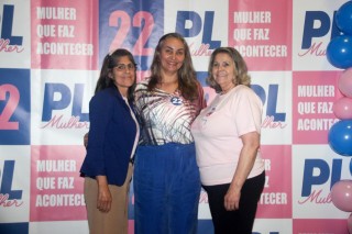 
<a style='margin-left: 5px;' class='btn btn-xs btn-social btn-facebook' href='https://www.facebook.com/sharer/sharer.php?u=https://galeramix.s01.web.getmuller.com.br/imagem/a157/800-800-90/conteudo/site_galerias/157/pl-mulher-tijucas-86.jpg' rel='popup' data-width='500' data-height='400'><i class='fa fa-facebook'></i>Compartilhar <span class='hidden-xs'>no Facebook</span>
</a> 
<a class='btn btn-default btn-xs' target='_blank' href='imagem/a157/800-800-90/conteudo/site_galerias/157/pl-mulher-tijucas-86.jpg'>
<span class='glyphicon glyphicon-cloud-download'></span> Salvar
</a>
