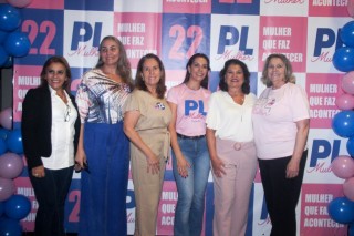 
<a style='margin-left: 5px;' class='btn btn-xs btn-social btn-facebook' href='https://www.facebook.com/sharer/sharer.php?u=https://galeramix.s01.web.getmuller.com.br/imagem/a157/800-800-90/conteudo/site_galerias/157/pl-mulher-tijucas-93.jpg' rel='popup' data-width='500' data-height='400'><i class='fa fa-facebook'></i>Compartilhar <span class='hidden-xs'>no Facebook</span>
</a> 
<a class='btn btn-default btn-xs' target='_blank' href='imagem/a157/800-800-90/conteudo/site_galerias/157/pl-mulher-tijucas-93.jpg'>
<span class='glyphicon glyphicon-cloud-download'></span> Salvar
</a>
