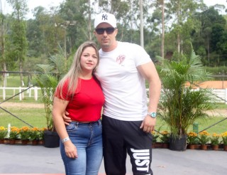 
                    <a style='margin-left: 5px;' class='btn btn-xs btn-social btn-facebook' href='https://www.facebook.com/sharer/sharer.php?u=https://galeramix.s01.web.getmuller.com.br/imagem/a158/800-800-90/conteudo/site_galerias/158/12.jpg' rel='popup' data-width='500' data-height='400'><i class='fa fa-facebook'></i>Compartilhar <span class='hidden-xs'>no Facebook</span>
                </a> 
                <a class='btn btn-default btn-xs' target='_blank' href='imagem/a158/800-800-90/conteudo/site_galerias/158/12.jpg'>
                    <span class='glyphicon glyphicon-cloud-download'></span> Salvar
                </a>
                