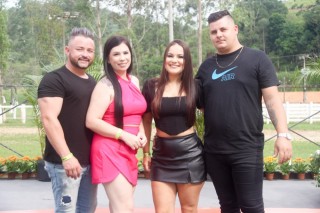 
                <a style='margin-left: 5px;' class='btn btn-xs btn-social btn-facebook' href='https://www.facebook.com/sharer/sharer.php?u=https://galeramix.s01.web.getmuller.com.br/imagem/a158/800-800-90/conteudo/site_galerias/158/13.jpg' rel='popup' data-width='500' data-height='400'><i class='fa fa-facebook'></i>Compartilhar <span class='hidden-xs'>no Facebook</span>
            </a> 
            <a class='btn btn-default btn-xs' target='_blank' href='imagem/a158/800-800-90/conteudo/site_galerias/158/13.jpg'>
                <span class='glyphicon glyphicon-cloud-download'></span> Salvar
            </a>
            