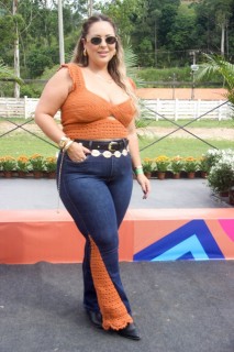 
<a style='margin-left: 5px;' class='btn btn-xs btn-social btn-facebook' href='https://www.facebook.com/sharer/sharer.php?u=https://galeramix.s01.web.getmuller.com.br/imagem/a158/800-800-90/conteudo/site_galerias/158/3.jpg' rel='popup' data-width='500' data-height='400'><i class='fa fa-facebook'></i>Compartilhar <span class='hidden-xs'>no Facebook</span>
</a> 
<a class='btn btn-default btn-xs' target='_blank' href='imagem/a158/800-800-90/conteudo/site_galerias/158/3.jpg'>
<span class='glyphicon glyphicon-cloud-download'></span> Salvar
</a>
