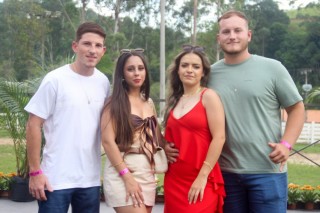 
<a style='margin-left: 5px;' class='btn btn-xs btn-social btn-facebook' href='https://www.facebook.com/sharer/sharer.php?u=https://galeramix.s01.web.getmuller.com.br/imagem/a158/800-800-90/conteudo/site_galerias/158/31.jpg' rel='popup' data-width='500' data-height='400'><i class='fa fa-facebook'></i>Compartilhar <span class='hidden-xs'>no Facebook</span>
</a> 
<a class='btn btn-default btn-xs' target='_blank' href='imagem/a158/800-800-90/conteudo/site_galerias/158/31.jpg'>
<span class='glyphicon glyphicon-cloud-download'></span> Salvar
</a>
