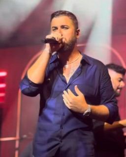 
<a style='margin-left: 5px;' class='btn btn-xs btn-social btn-facebook' href='https://www.facebook.com/sharer/sharer.php?u=https://galeramix.s01.web.getmuller.com.br/imagem/a158/800-800-90/conteudo/site_galerias/158/476098060184860071200056158674887074741111392n.jpg' rel='popup' data-width='500' data-height='400'><i class='fa fa-facebook'></i>Compartilhar <span class='hidden-xs'>no Facebook</span>
</a> 
<a class='btn btn-default btn-xs' target='_blank' href='imagem/a158/800-800-90/conteudo/site_galerias/158/476098060184860071200056158674887074741111392n.jpg'>
<span class='glyphicon glyphicon-cloud-download'></span> Salvar
</a>
