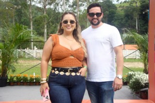 
<a style='margin-left: 5px;' class='btn btn-xs btn-social btn-facebook' href='https://www.facebook.com/sharer/sharer.php?u=https://galeramix.s01.web.getmuller.com.br/imagem/a158/800-800-90/conteudo/site_galerias/158/img7224.jpg' rel='popup' data-width='500' data-height='400'><i class='fa fa-facebook'></i>Compartilhar <span class='hidden-xs'>no Facebook</span>
</a> 
<a class='btn btn-default btn-xs' target='_blank' href='imagem/a158/800-800-90/conteudo/site_galerias/158/img7224.jpg'>
<span class='glyphicon glyphicon-cloud-download'></span> Salvar
</a>
