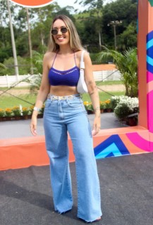 
<a style='margin-left: 5px;' class='btn btn-xs btn-social btn-facebook' href='https://www.facebook.com/sharer/sharer.php?u=https://galeramix.s01.web.getmuller.com.br/imagem/a158/800-800-90/conteudo/site_galerias/158/img7228.jpg' rel='popup' data-width='500' data-height='400'><i class='fa fa-facebook'></i>Compartilhar <span class='hidden-xs'>no Facebook</span>
</a> 
<a class='btn btn-default btn-xs' target='_blank' href='imagem/a158/800-800-90/conteudo/site_galerias/158/img7228.jpg'>
<span class='glyphicon glyphicon-cloud-download'></span> Salvar
</a>
