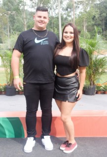 
<a style='margin-left: 5px;' class='btn btn-xs btn-social btn-facebook' href='https://www.facebook.com/sharer/sharer.php?u=https://galeramix.s01.web.getmuller.com.br/imagem/a158/800-800-90/conteudo/site_galerias/158/img7242.jpg' rel='popup' data-width='500' data-height='400'><i class='fa fa-facebook'></i>Compartilhar <span class='hidden-xs'>no Facebook</span>
</a> 
<a class='btn btn-default btn-xs' target='_blank' href='imagem/a158/800-800-90/conteudo/site_galerias/158/img7242.jpg'>
<span class='glyphicon glyphicon-cloud-download'></span> Salvar
</a>
