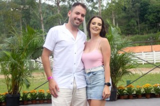 
<a style='margin-left: 5px;' class='btn btn-xs btn-social btn-facebook' href='https://www.facebook.com/sharer/sharer.php?u=https://galeramix.s01.web.getmuller.com.br/imagem/a158/800-800-90/conteudo/site_galerias/158/img7262.jpg' rel='popup' data-width='500' data-height='400'><i class='fa fa-facebook'></i>Compartilhar <span class='hidden-xs'>no Facebook</span>
</a> 
<a class='btn btn-default btn-xs' target='_blank' href='imagem/a158/800-800-90/conteudo/site_galerias/158/img7262.jpg'>
<span class='glyphicon glyphicon-cloud-download'></span> Salvar
</a>
