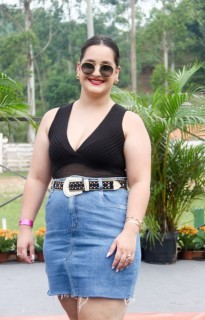 
<a style='margin-left: 5px;' class='btn btn-xs btn-social btn-facebook' href='https://www.facebook.com/sharer/sharer.php?u=https://galeramix.s01.web.getmuller.com.br/imagem/a158/800-800-90/conteudo/site_galerias/158/img7268.jpg' rel='popup' data-width='500' data-height='400'><i class='fa fa-facebook'></i>Compartilhar <span class='hidden-xs'>no Facebook</span>
</a> 
<a class='btn btn-default btn-xs' target='_blank' href='imagem/a158/800-800-90/conteudo/site_galerias/158/img7268.jpg'>
<span class='glyphicon glyphicon-cloud-download'></span> Salvar
</a>
