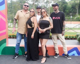 
<a style='margin-left: 5px;' class='btn btn-xs btn-social btn-facebook' href='https://www.facebook.com/sharer/sharer.php?u=https://galeramix.s01.web.getmuller.com.br/imagem/a158/800-800-90/conteudo/site_galerias/158/img7272.jpg' rel='popup' data-width='500' data-height='400'><i class='fa fa-facebook'></i>Compartilhar <span class='hidden-xs'>no Facebook</span>
</a> 
<a class='btn btn-default btn-xs' target='_blank' href='imagem/a158/800-800-90/conteudo/site_galerias/158/img7272.jpg'>
<span class='glyphicon glyphicon-cloud-download'></span> Salvar
</a>
