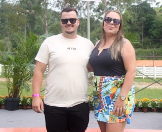 
<a style='margin-left: 5px;' class='btn btn-xs btn-social btn-facebook' href='https://www.facebook.com/sharer/sharer.php?u=https://galeramix.s01.web.getmuller.com.br/imagem/a158/800-800-90/conteudo/site_galerias/158/img7292.jpg' rel='popup' data-width='500' data-height='400'><i class='fa fa-facebook'></i>Compartilhar <span class='hidden-xs'>no Facebook</span>
</a> 
<a class='btn btn-default btn-xs' target='_blank' href='imagem/a158/800-800-90/conteudo/site_galerias/158/img7292.jpg'>
<span class='glyphicon glyphicon-cloud-download'></span> Salvar
</a>
