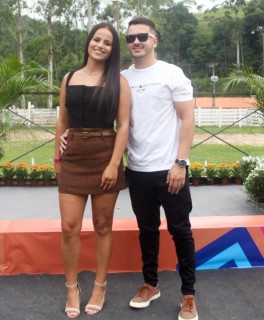 
<a style='margin-left: 5px;' class='btn btn-xs btn-social btn-facebook' href='https://www.facebook.com/sharer/sharer.php?u=https://galeramix.s01.web.getmuller.com.br/imagem/a158/800-800-90/conteudo/site_galerias/158/img7312.jpg' rel='popup' data-width='500' data-height='400'><i class='fa fa-facebook'></i>Compartilhar <span class='hidden-xs'>no Facebook</span>
</a> 
<a class='btn btn-default btn-xs' target='_blank' href='imagem/a158/800-800-90/conteudo/site_galerias/158/img7312.jpg'>
<span class='glyphicon glyphicon-cloud-download'></span> Salvar
</a>
