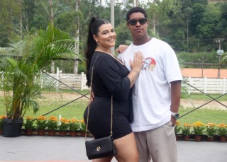 
<a style='margin-left: 5px;' class='btn btn-xs btn-social btn-facebook' href='https://www.facebook.com/sharer/sharer.php?u=https://galeramix.s01.web.getmuller.com.br/imagem/a158/800-800-90/conteudo/site_galerias/158/img7317.jpg' rel='popup' data-width='500' data-height='400'><i class='fa fa-facebook'></i>Compartilhar <span class='hidden-xs'>no Facebook</span>
</a> 
<a class='btn btn-default btn-xs' target='_blank' href='imagem/a158/800-800-90/conteudo/site_galerias/158/img7317.jpg'>
<span class='glyphicon glyphicon-cloud-download'></span> Salvar
</a>
