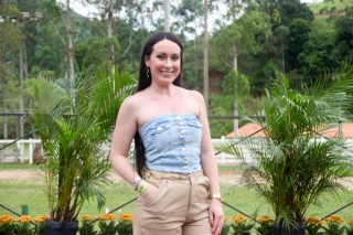 
<a style='margin-left: 5px;' class='btn btn-xs btn-social btn-facebook' href='https://www.facebook.com/sharer/sharer.php?u=https://galeramix.s01.web.getmuller.com.br/imagem/a158/800-800-90/conteudo/site_galerias/158/img7324.jpg' rel='popup' data-width='500' data-height='400'><i class='fa fa-facebook'></i>Compartilhar <span class='hidden-xs'>no Facebook</span>
</a> 
<a class='btn btn-default btn-xs' target='_blank' href='imagem/a158/800-800-90/conteudo/site_galerias/158/img7324.jpg'>
<span class='glyphicon glyphicon-cloud-download'></span> Salvar
</a>
