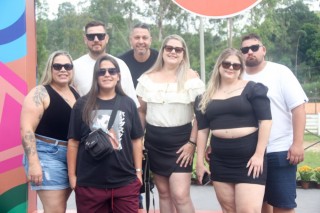 
<a style='margin-left: 5px;' class='btn btn-xs btn-social btn-facebook' href='https://www.facebook.com/sharer/sharer.php?u=https://galeramix.s01.web.getmuller.com.br/imagem/a158/800-800-90/conteudo/site_galerias/158/img7343.jpg' rel='popup' data-width='500' data-height='400'><i class='fa fa-facebook'></i>Compartilhar <span class='hidden-xs'>no Facebook</span>
</a> 
<a class='btn btn-default btn-xs' target='_blank' href='imagem/a158/800-800-90/conteudo/site_galerias/158/img7343.jpg'>
<span class='glyphicon glyphicon-cloud-download'></span> Salvar
</a>
