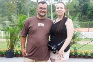 
<a style='margin-left: 5px;' class='btn btn-xs btn-social btn-facebook' href='https://www.facebook.com/sharer/sharer.php?u=https://galeramix.s01.web.getmuller.com.br/imagem/a158/800-800-90/conteudo/site_galerias/158/img7376.jpg' rel='popup' data-width='500' data-height='400'><i class='fa fa-facebook'></i>Compartilhar <span class='hidden-xs'>no Facebook</span>
</a> 
<a class='btn btn-default btn-xs' target='_blank' href='imagem/a158/800-800-90/conteudo/site_galerias/158/img7376.jpg'>
<span class='glyphicon glyphicon-cloud-download'></span> Salvar
</a>
