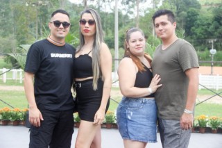 
<a style='margin-left: 5px;' class='btn btn-xs btn-social btn-facebook' href='https://www.facebook.com/sharer/sharer.php?u=https://galeramix.s01.web.getmuller.com.br/imagem/a158/800-800-90/conteudo/site_galerias/158/img7393.jpg' rel='popup' data-width='500' data-height='400'><i class='fa fa-facebook'></i>Compartilhar <span class='hidden-xs'>no Facebook</span>
</a> 
<a class='btn btn-default btn-xs' target='_blank' href='imagem/a158/800-800-90/conteudo/site_galerias/158/img7393.jpg'>
<span class='glyphicon glyphicon-cloud-download'></span> Salvar
</a>
