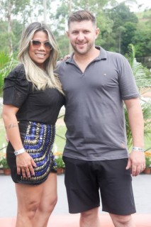 
<a style='margin-left: 5px;' class='btn btn-xs btn-social btn-facebook' href='https://www.facebook.com/sharer/sharer.php?u=https://galeramix.s01.web.getmuller.com.br/imagem/a158/800-800-90/conteudo/site_galerias/158/img7408.jpg' rel='popup' data-width='500' data-height='400'><i class='fa fa-facebook'></i>Compartilhar <span class='hidden-xs'>no Facebook</span>
</a> 
<a class='btn btn-default btn-xs' target='_blank' href='imagem/a158/800-800-90/conteudo/site_galerias/158/img7408.jpg'>
<span class='glyphicon glyphicon-cloud-download'></span> Salvar
</a>
