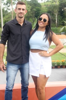 
<a style='margin-left: 5px;' class='btn btn-xs btn-social btn-facebook' href='https://www.facebook.com/sharer/sharer.php?u=https://galeramix.s01.web.getmuller.com.br/imagem/a158/800-800-90/conteudo/site_galerias/158/img7435.jpg' rel='popup' data-width='500' data-height='400'><i class='fa fa-facebook'></i>Compartilhar <span class='hidden-xs'>no Facebook</span>
</a> 
<a class='btn btn-default btn-xs' target='_blank' href='imagem/a158/800-800-90/conteudo/site_galerias/158/img7435.jpg'>
<span class='glyphicon glyphicon-cloud-download'></span> Salvar
</a>
