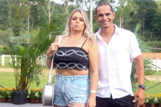 
<a style='margin-left: 5px;' class='btn btn-xs btn-social btn-facebook' href='https://www.facebook.com/sharer/sharer.php?u=https://galeramix.s01.web.getmuller.com.br/imagem/a158/800-800-90/conteudo/site_galerias/158/img7441.jpg' rel='popup' data-width='500' data-height='400'><i class='fa fa-facebook'></i>Compartilhar <span class='hidden-xs'>no Facebook</span>
</a> 
<a class='btn btn-default btn-xs' target='_blank' href='imagem/a158/800-800-90/conteudo/site_galerias/158/img7441.jpg'>
<span class='glyphicon glyphicon-cloud-download'></span> Salvar
</a>
