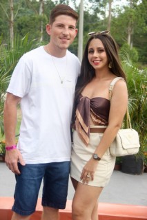 
<a style='margin-left: 5px;' class='btn btn-xs btn-social btn-facebook' href='https://www.facebook.com/sharer/sharer.php?u=https://galeramix.s01.web.getmuller.com.br/imagem/a158/800-800-90/conteudo/site_galerias/158/img7473.jpg' rel='popup' data-width='500' data-height='400'><i class='fa fa-facebook'></i>Compartilhar <span class='hidden-xs'>no Facebook</span>
</a> 
<a class='btn btn-default btn-xs' target='_blank' href='imagem/a158/800-800-90/conteudo/site_galerias/158/img7473.jpg'>
<span class='glyphicon glyphicon-cloud-download'></span> Salvar
</a>
