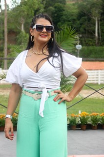 
<a style='margin-left: 5px;' class='btn btn-xs btn-social btn-facebook' href='https://www.facebook.com/sharer/sharer.php?u=https://galeramix.s01.web.getmuller.com.br/imagem/a158/800-800-90/conteudo/site_galerias/158/img7487.jpg' rel='popup' data-width='500' data-height='400'><i class='fa fa-facebook'></i>Compartilhar <span class='hidden-xs'>no Facebook</span>
</a> 
<a class='btn btn-default btn-xs' target='_blank' href='imagem/a158/800-800-90/conteudo/site_galerias/158/img7487.jpg'>
<span class='glyphicon glyphicon-cloud-download'></span> Salvar
</a>
