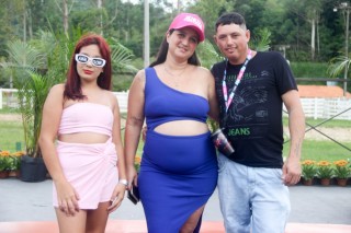 
<a style='margin-left: 5px;' class='btn btn-xs btn-social btn-facebook' href='https://www.facebook.com/sharer/sharer.php?u=https://galeramix.s01.web.getmuller.com.br/imagem/a158/800-800-90/conteudo/site_galerias/158/img7496.jpg' rel='popup' data-width='500' data-height='400'><i class='fa fa-facebook'></i>Compartilhar <span class='hidden-xs'>no Facebook</span>
</a> 
<a class='btn btn-default btn-xs' target='_blank' href='imagem/a158/800-800-90/conteudo/site_galerias/158/img7496.jpg'>
<span class='glyphicon glyphicon-cloud-download'></span> Salvar
</a>
