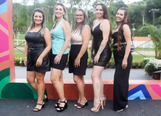 
<a style='margin-left: 5px;' class='btn btn-xs btn-social btn-facebook' href='https://www.facebook.com/sharer/sharer.php?u=https://galeramix.s01.web.getmuller.com.br/imagem/a158/800-800-90/conteudo/site_galerias/158/img7502.jpg' rel='popup' data-width='500' data-height='400'><i class='fa fa-facebook'></i>Compartilhar <span class='hidden-xs'>no Facebook</span>
</a> 
<a class='btn btn-default btn-xs' target='_blank' href='imagem/a158/800-800-90/conteudo/site_galerias/158/img7502.jpg'>
<span class='glyphicon glyphicon-cloud-download'></span> Salvar
</a>
