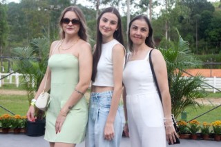 
<a style='margin-left: 5px;' class='btn btn-xs btn-social btn-facebook' href='https://www.facebook.com/sharer/sharer.php?u=https://galeramix.s01.web.getmuller.com.br/imagem/a158/800-800-90/conteudo/site_galerias/158/img7507.jpg' rel='popup' data-width='500' data-height='400'><i class='fa fa-facebook'></i>Compartilhar <span class='hidden-xs'>no Facebook</span>
</a> 
<a class='btn btn-default btn-xs' target='_blank' href='imagem/a158/800-800-90/conteudo/site_galerias/158/img7507.jpg'>
<span class='glyphicon glyphicon-cloud-download'></span> Salvar
</a>
