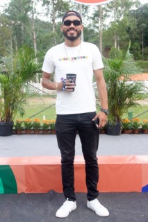 
<a style='margin-left: 5px;' class='btn btn-xs btn-social btn-facebook' href='https://www.facebook.com/sharer/sharer.php?u=https://galeramix.s01.web.getmuller.com.br/imagem/a158/800-800-90/conteudo/site_galerias/158/img7514.jpg' rel='popup' data-width='500' data-height='400'><i class='fa fa-facebook'></i>Compartilhar <span class='hidden-xs'>no Facebook</span>
</a> 
<a class='btn btn-default btn-xs' target='_blank' href='imagem/a158/800-800-90/conteudo/site_galerias/158/img7514.jpg'>
<span class='glyphicon glyphicon-cloud-download'></span> Salvar
</a>
