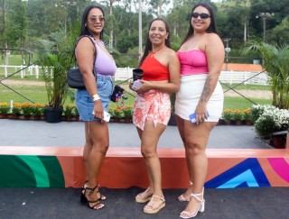 
<a style='margin-left: 5px;' class='btn btn-xs btn-social btn-facebook' href='https://www.facebook.com/sharer/sharer.php?u=https://galeramix.s01.web.getmuller.com.br/imagem/a158/800-800-90/conteudo/site_galerias/158/jr-seco-280.jpg' rel='popup' data-width='500' data-height='400'><i class='fa fa-facebook'></i>Compartilhar <span class='hidden-xs'>no Facebook</span>
</a> 
<a class='btn btn-default btn-xs' target='_blank' href='imagem/a158/800-800-90/conteudo/site_galerias/158/jr-seco-280.jpg'>
<span class='glyphicon glyphicon-cloud-download'></span> Salvar
</a>
