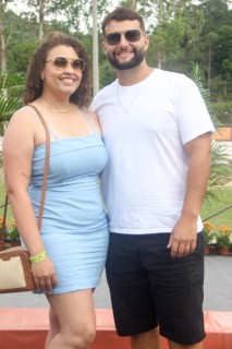 
<a style='margin-left: 5px;' class='btn btn-xs btn-social btn-facebook' href='https://www.facebook.com/sharer/sharer.php?u=https://galeramix.s01.web.getmuller.com.br/imagem/a158/800-800-90/conteudo/site_galerias/158/jr-seco-282.jpg' rel='popup' data-width='500' data-height='400'><i class='fa fa-facebook'></i>Compartilhar <span class='hidden-xs'>no Facebook</span>
</a> 
<a class='btn btn-default btn-xs' target='_blank' href='imagem/a158/800-800-90/conteudo/site_galerias/158/jr-seco-282.jpg'>
<span class='glyphicon glyphicon-cloud-download'></span> Salvar
</a>
