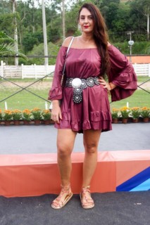 
<a style='margin-left: 5px;' class='btn btn-xs btn-social btn-facebook' href='https://www.facebook.com/sharer/sharer.php?u=https://galeramix.s01.web.getmuller.com.br/imagem/a158/800-800-90/conteudo/site_galerias/158/jr-seco-293.jpg' rel='popup' data-width='500' data-height='400'><i class='fa fa-facebook'></i>Compartilhar <span class='hidden-xs'>no Facebook</span>
</a> 
<a class='btn btn-default btn-xs' target='_blank' href='imagem/a158/800-800-90/conteudo/site_galerias/158/jr-seco-293.jpg'>
<span class='glyphicon glyphicon-cloud-download'></span> Salvar
</a>
