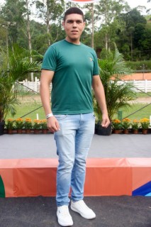 
<a style='margin-left: 5px;' class='btn btn-xs btn-social btn-facebook' href='https://www.facebook.com/sharer/sharer.php?u=https://galeramix.s01.web.getmuller.com.br/imagem/a158/800-800-90/conteudo/site_galerias/158/jr-seco-323.jpg' rel='popup' data-width='500' data-height='400'><i class='fa fa-facebook'></i>Compartilhar <span class='hidden-xs'>no Facebook</span>
</a> 
<a class='btn btn-default btn-xs' target='_blank' href='imagem/a158/800-800-90/conteudo/site_galerias/158/jr-seco-323.jpg'>
<span class='glyphicon glyphicon-cloud-download'></span> Salvar
</a>
