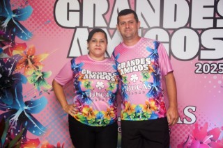 
<a style='margin-left: 5px;' class='btn btn-xs btn-social btn-facebook' href='https://www.facebook.com/sharer/sharer.php?u=https://galeramix.s01.web.getmuller.com.br/imagem/a159/800-800-90/conteudo/site_galerias/159/grandes-amigos-tijucas-clube-132.jpg' rel='popup' data-width='500' data-height='400'><i class='fa fa-facebook'></i>Compartilhar <span class='hidden-xs'>no Facebook</span>
</a> 
<a class='btn btn-default btn-xs' target='_blank' href='imagem/a159/800-800-90/conteudo/site_galerias/159/grandes-amigos-tijucas-clube-132.jpg'>
<span class='glyphicon glyphicon-cloud-download'></span> Salvar
</a>
