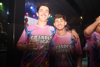 
<a style='margin-left: 5px;' class='btn btn-xs btn-social btn-facebook' href='https://www.facebook.com/sharer/sharer.php?u=https://galeramix.s01.web.getmuller.com.br/imagem/a159/800-800-90/conteudo/site_galerias/159/grandes-amigos-tijucas-clube-181.jpg' rel='popup' data-width='500' data-height='400'><i class='fa fa-facebook'></i>Compartilhar <span class='hidden-xs'>no Facebook</span>
</a> 
<a class='btn btn-default btn-xs' target='_blank' href='imagem/a159/800-800-90/conteudo/site_galerias/159/grandes-amigos-tijucas-clube-181.jpg'>
<span class='glyphicon glyphicon-cloud-download'></span> Salvar
</a>
