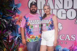 
<a style='margin-left: 5px;' class='btn btn-xs btn-social btn-facebook' href='https://www.facebook.com/sharer/sharer.php?u=https://galeramix.s01.web.getmuller.com.br/imagem/a159/800-800-90/conteudo/site_galerias/159/grandes-amigos-tijucas-clube-49.jpg' rel='popup' data-width='500' data-height='400'><i class='fa fa-facebook'></i>Compartilhar <span class='hidden-xs'>no Facebook</span>
</a> 
<a class='btn btn-default btn-xs' target='_blank' href='imagem/a159/800-800-90/conteudo/site_galerias/159/grandes-amigos-tijucas-clube-49.jpg'>
<span class='glyphicon glyphicon-cloud-download'></span> Salvar
</a>
