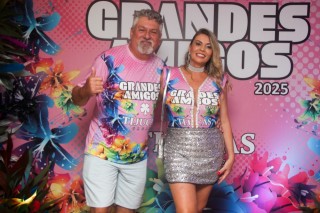 
<a style='margin-left: 5px;' class='btn btn-xs btn-social btn-facebook' href='https://www.facebook.com/sharer/sharer.php?u=https://galeramix.s01.web.getmuller.com.br/imagem/a159/800-800-90/conteudo/site_galerias/159/grandes-amigos-tijucas-clube-79.jpg' rel='popup' data-width='500' data-height='400'><i class='fa fa-facebook'></i>Compartilhar <span class='hidden-xs'>no Facebook</span>
</a> 
<a class='btn btn-default btn-xs' target='_blank' href='imagem/a159/800-800-90/conteudo/site_galerias/159/grandes-amigos-tijucas-clube-79.jpg'>
<span class='glyphicon glyphicon-cloud-download'></span> Salvar
</a>
