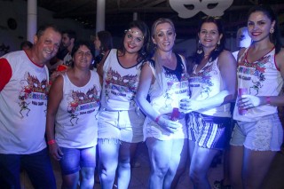 
<a style='margin-left: 5px;' class='btn btn-xs btn-social btn-facebook' href='https://www.facebook.com/sharer/sharer.php?u=https://galeramix.s01.web.getmuller.com.br/imagem/a16/800-800-90/conteudo/site_galerias/16/img1703.jpg' rel='popup' data-width='500' data-height='400'><i class='fa fa-facebook'></i>Compartilhar <span class='hidden-xs'>no Facebook</span>
</a> 
<a class='btn btn-default btn-xs' target='_blank' href='imagem/a16/800-800-90/conteudo/site_galerias/16/img1703.jpg'>
<span class='glyphicon glyphicon-cloud-download'></span> Salvar
</a>
