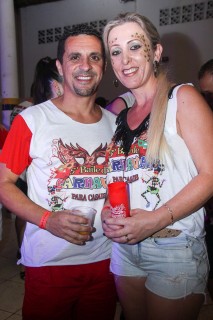 
<a style='margin-left: 5px;' class='btn btn-xs btn-social btn-facebook' href='https://www.facebook.com/sharer/sharer.php?u=https://galeramix.s01.web.getmuller.com.br/imagem/a16/800-800-90/conteudo/site_galerias/16/img1710.jpg' rel='popup' data-width='500' data-height='400'><i class='fa fa-facebook'></i>Compartilhar <span class='hidden-xs'>no Facebook</span>
</a> 
<a class='btn btn-default btn-xs' target='_blank' href='imagem/a16/800-800-90/conteudo/site_galerias/16/img1710.jpg'>
<span class='glyphicon glyphicon-cloud-download'></span> Salvar
</a>
